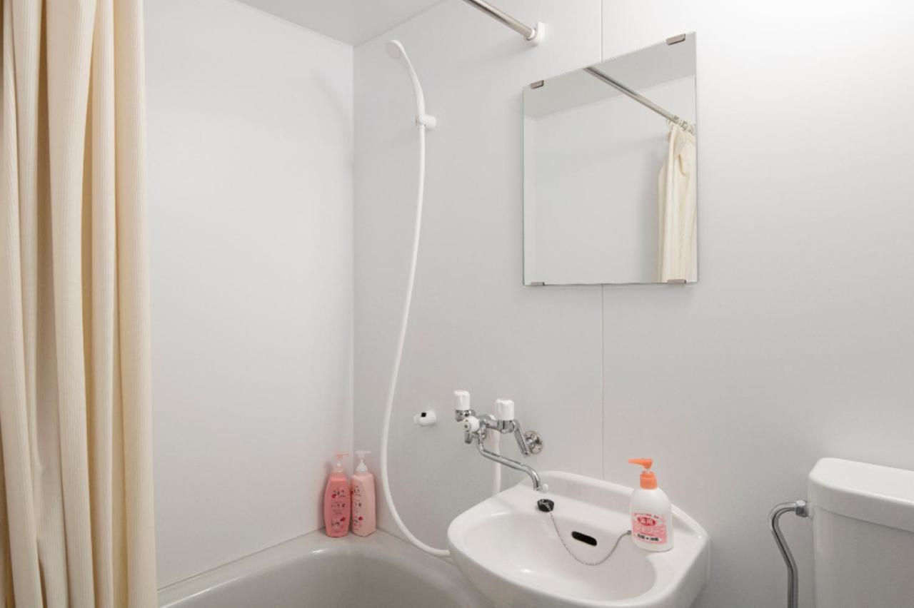 Guesthouse Erimo Apartment Сапоро Екстериор снимка